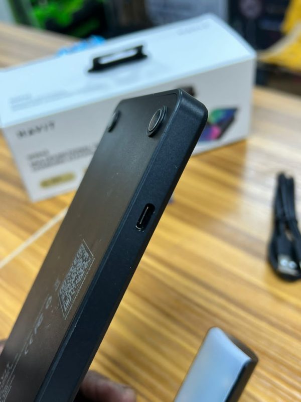 Chargeur sans fil multifonction HAVIT W3042 avec réveil – Image 5