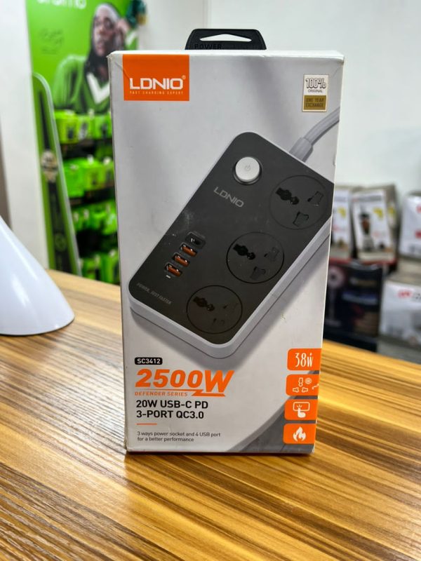 Multiprise 3 prises + USB LDNIO SC3412 (38 W) – Image 2