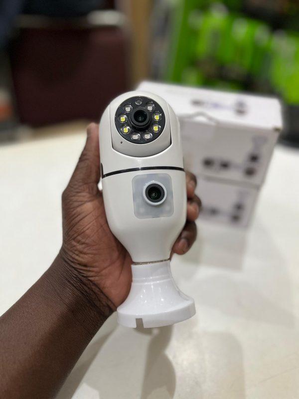 Caméra de Surveillance Ampoule WiFi – Double Objectif, Double Écran, PTZ, Vision Nocturne Couleur – Image 3