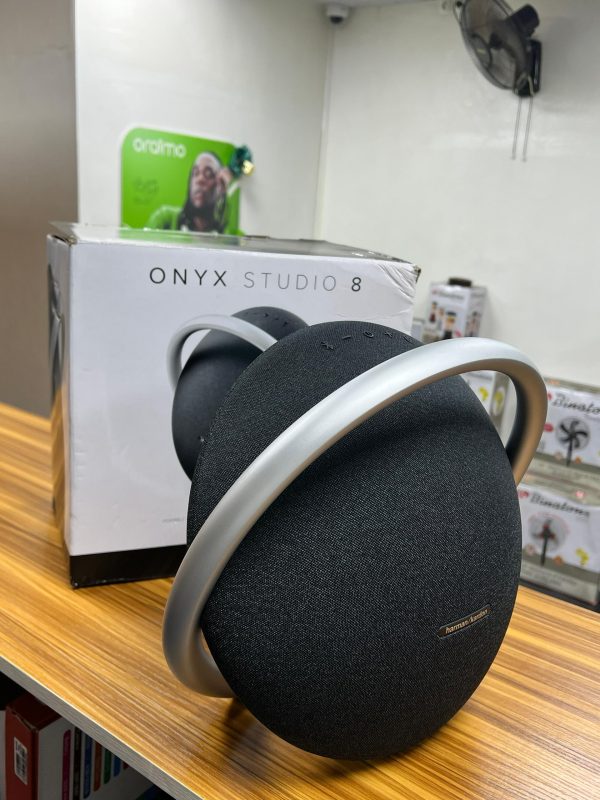 Harman Kardon Onyx Studio 8 – Portable Bluetooth Speaker – Image 2