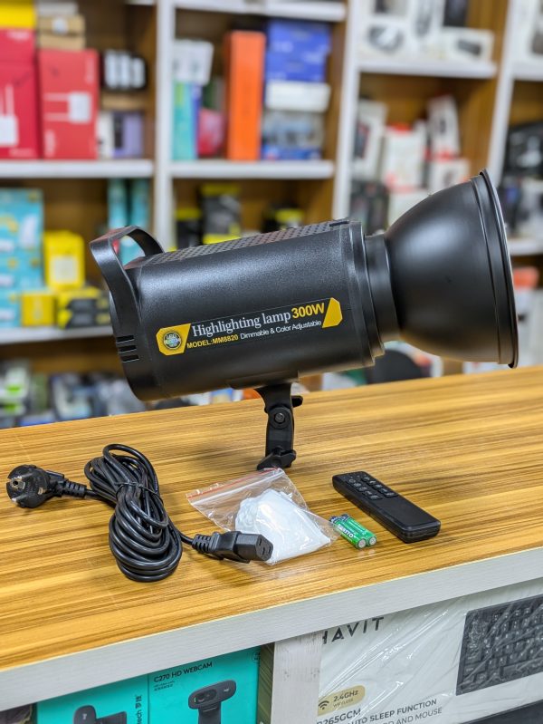 Lampe de Studio MM8820 – 300W LED Ra96+ (Lumière Dimmable & Réglable) – Image 5
