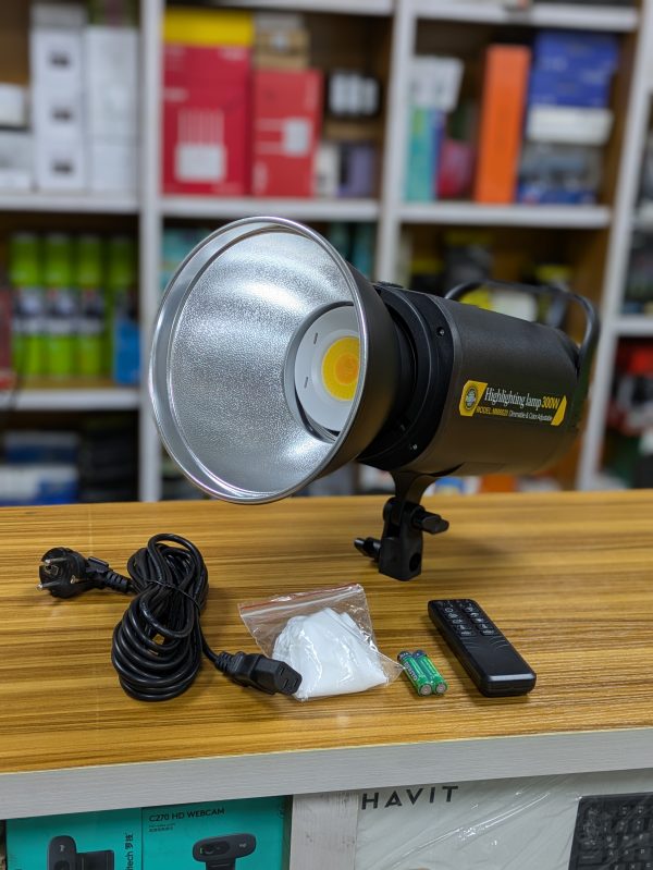 Lampe de Studio MM8820 – 300W LED Ra96+ (Lumière Dimmable & Réglable) – Image 7
