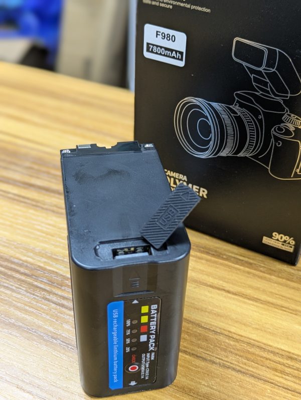 Batterie F980 – 7800mAh Li-Polymer (Haute capacité) – Image 4