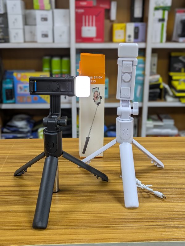 Selfie Stick R1S – 3‑en‑1 avec trépied 40CM, éclairage LED & télécommande Bluetooth – Image 2