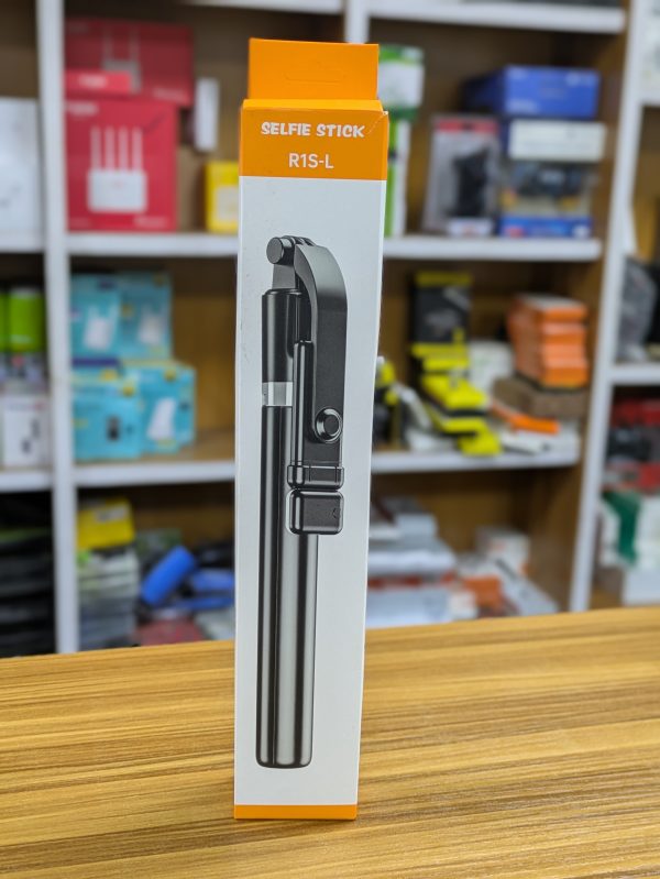 Selfie Stick R1S‑L – Perche, Trépied 1,7M & Éclairage LED – Image 3