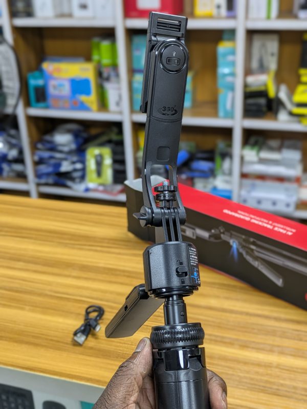 C17 AI Face Tracking Quadrupod Gimbal – Image 5