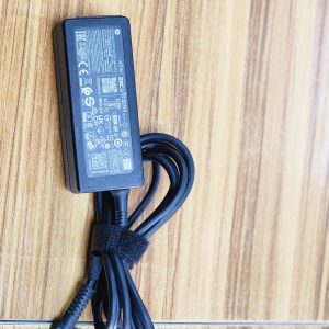 Chargeur hp bout bleu 45W Venu
