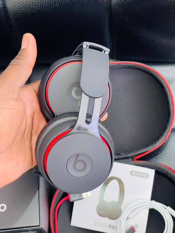 Casque sans fil SOLO PRO avec étui de rangement - (Seconde Qualité)