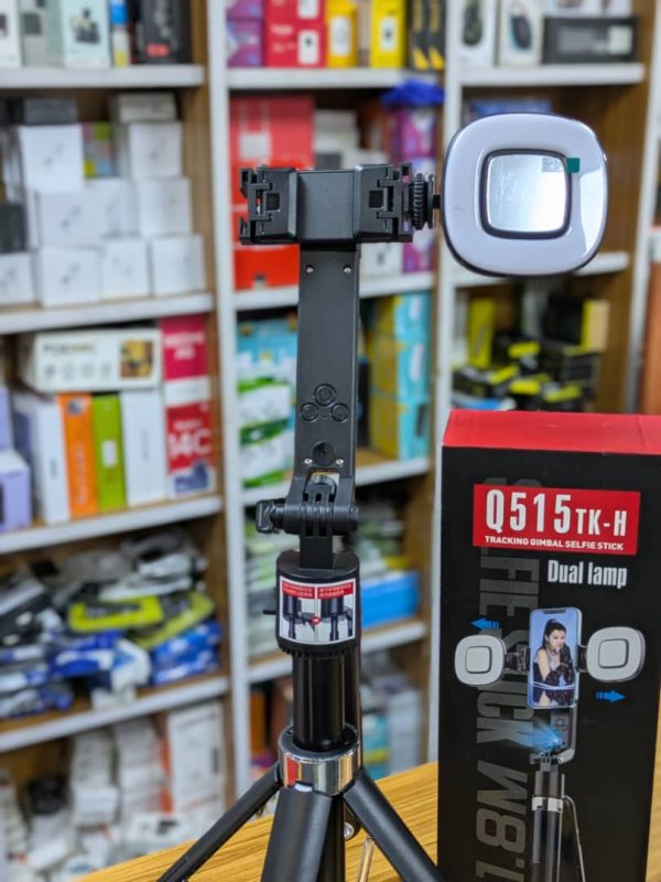 Trépied Gimbal/ Canne à selfie avec lampe, suivi intelligent 360 degré Q515 TK-H Avec une lampe – Image 9