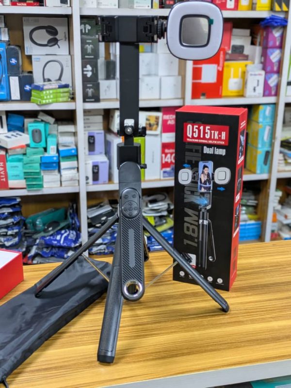 Trépied Gimbal/ Canne à selfie avec lampe, suivi intelligent 360 degré Q515 TK-H Avec une lampe – Image 8