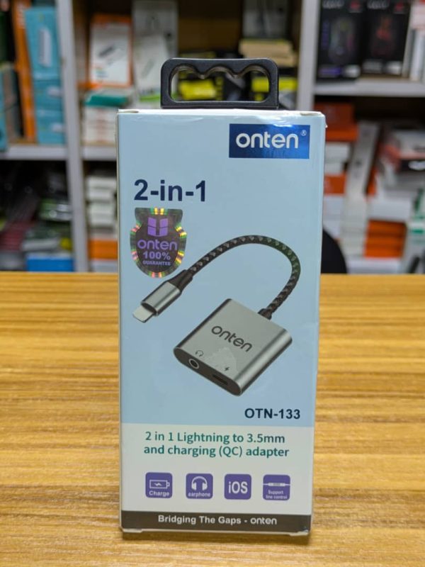Adaptateur onten lightning vers jack avec port de charge rapide OTN-133