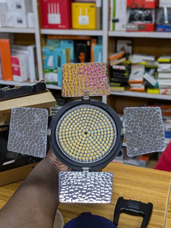 YONGNUO YN216 – Lampe Vidéo LED Vlog – Image 4