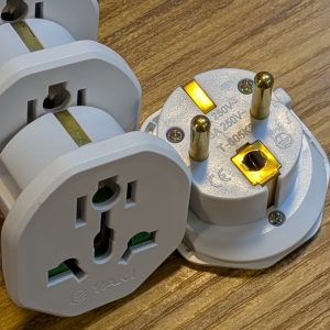 Adaptateur de Prise Universel YAKI
